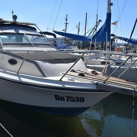 Botel Stamas Yacht Varna